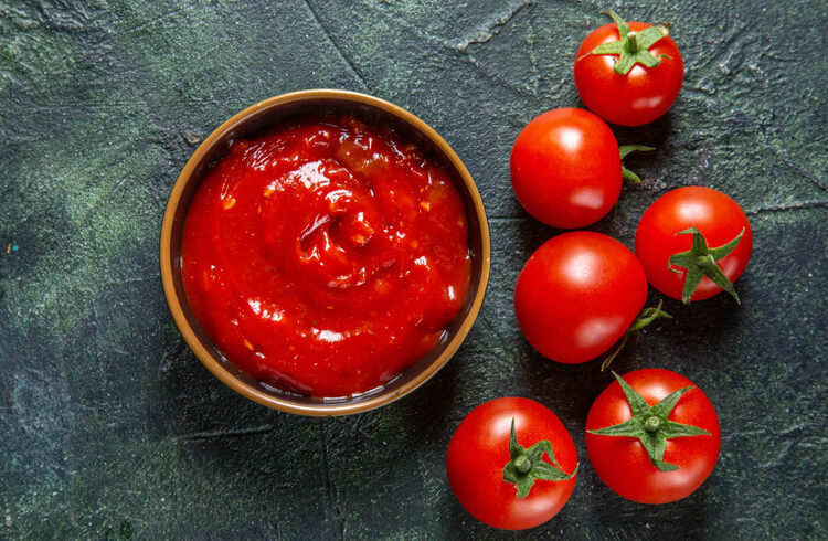 Benefits of Eating Raw Tomatoes in the Morning